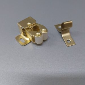 Ajtócsappantyú, görgős, réz,