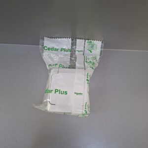 Schneider CEDAR Plus2PxF csatlakozóaljzat gyermekvédelemmel