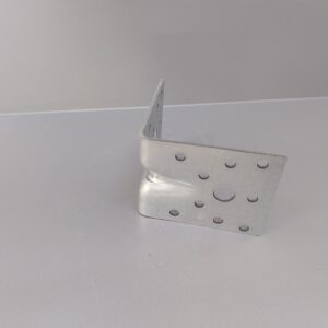 Egyenlő szárú sarokösszekötő 70x70x55   2,5 (CE) Erősített